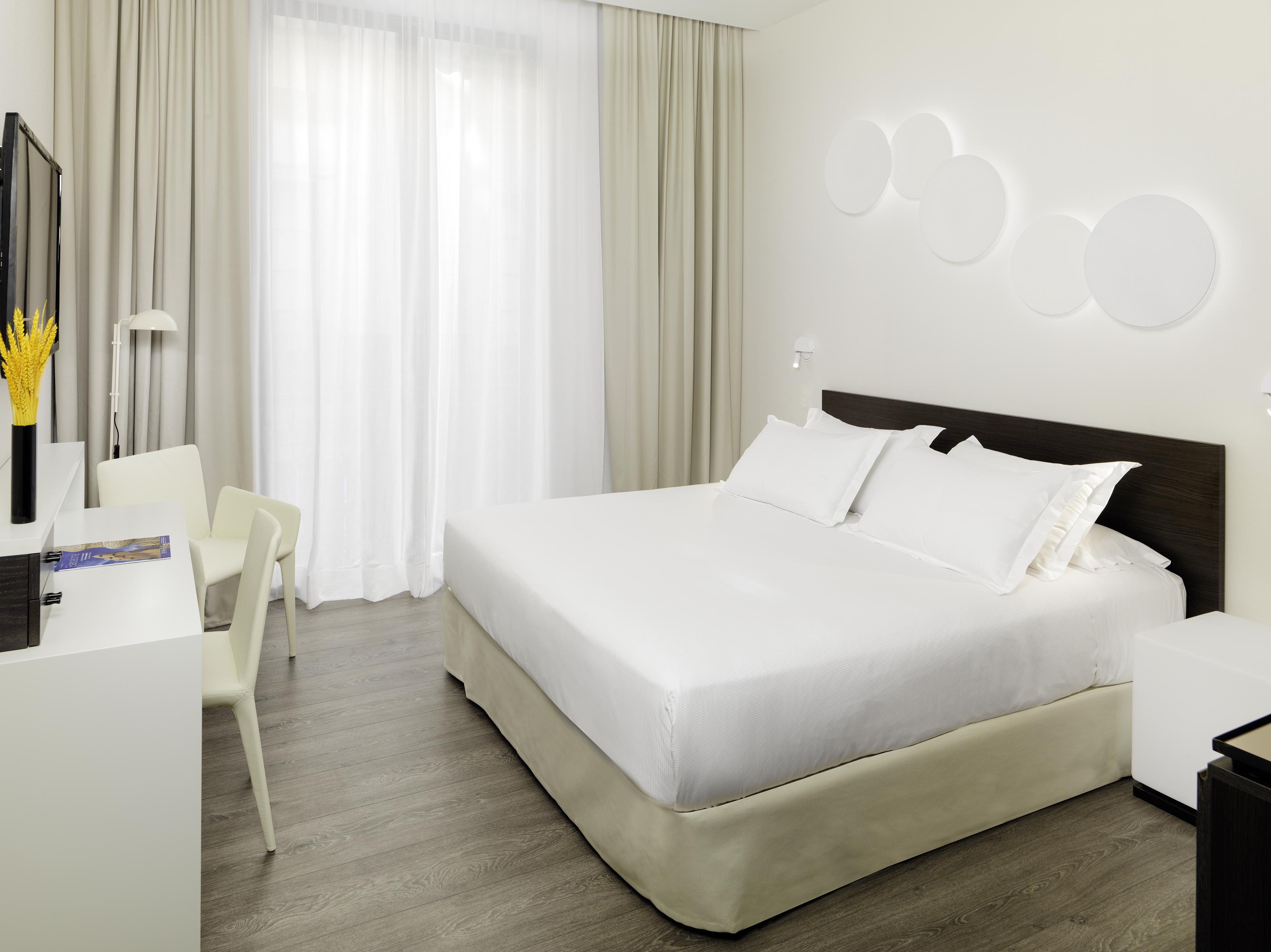 Hotel H10 Port Vell 4* Sup 4*